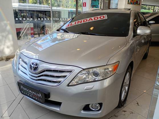 TOYOTA CAMRY 3.5 XLE V6 24V GASOLINA 4P AUTOMÁTICO TOYOTA CAMRY 3.5 XLE V6 24V GASOLINA 4P AUTOMÁTICO